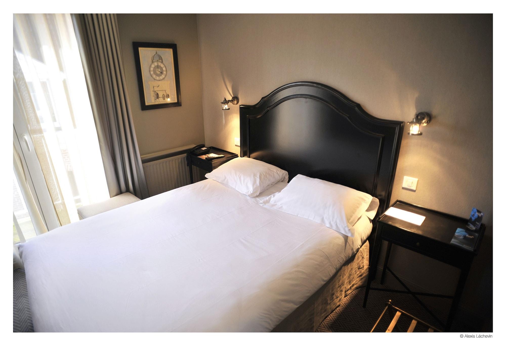 ליל Hotel De La Treille מראה חיצוני תמונה