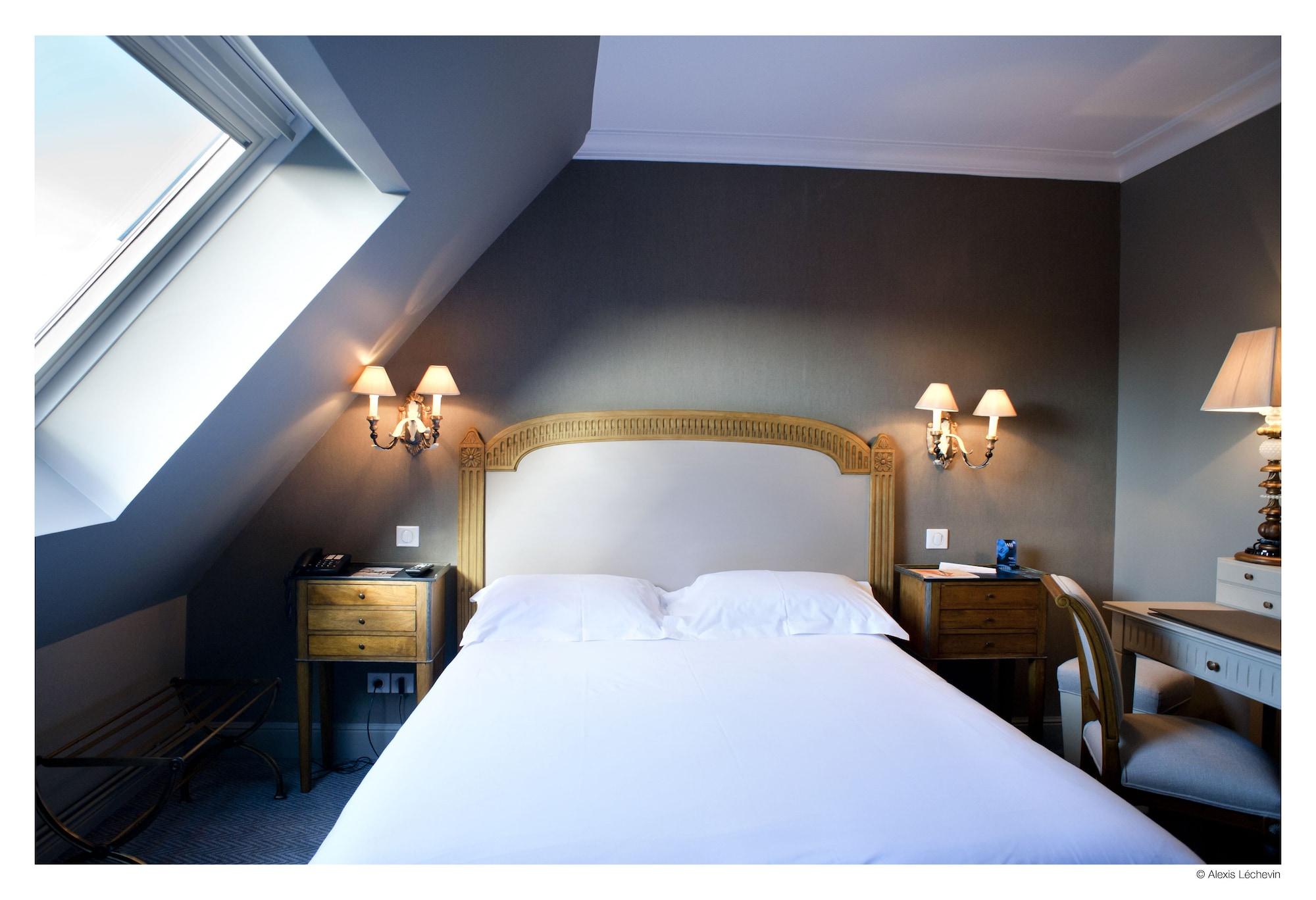 ליל Hotel De La Treille מראה חיצוני תמונה