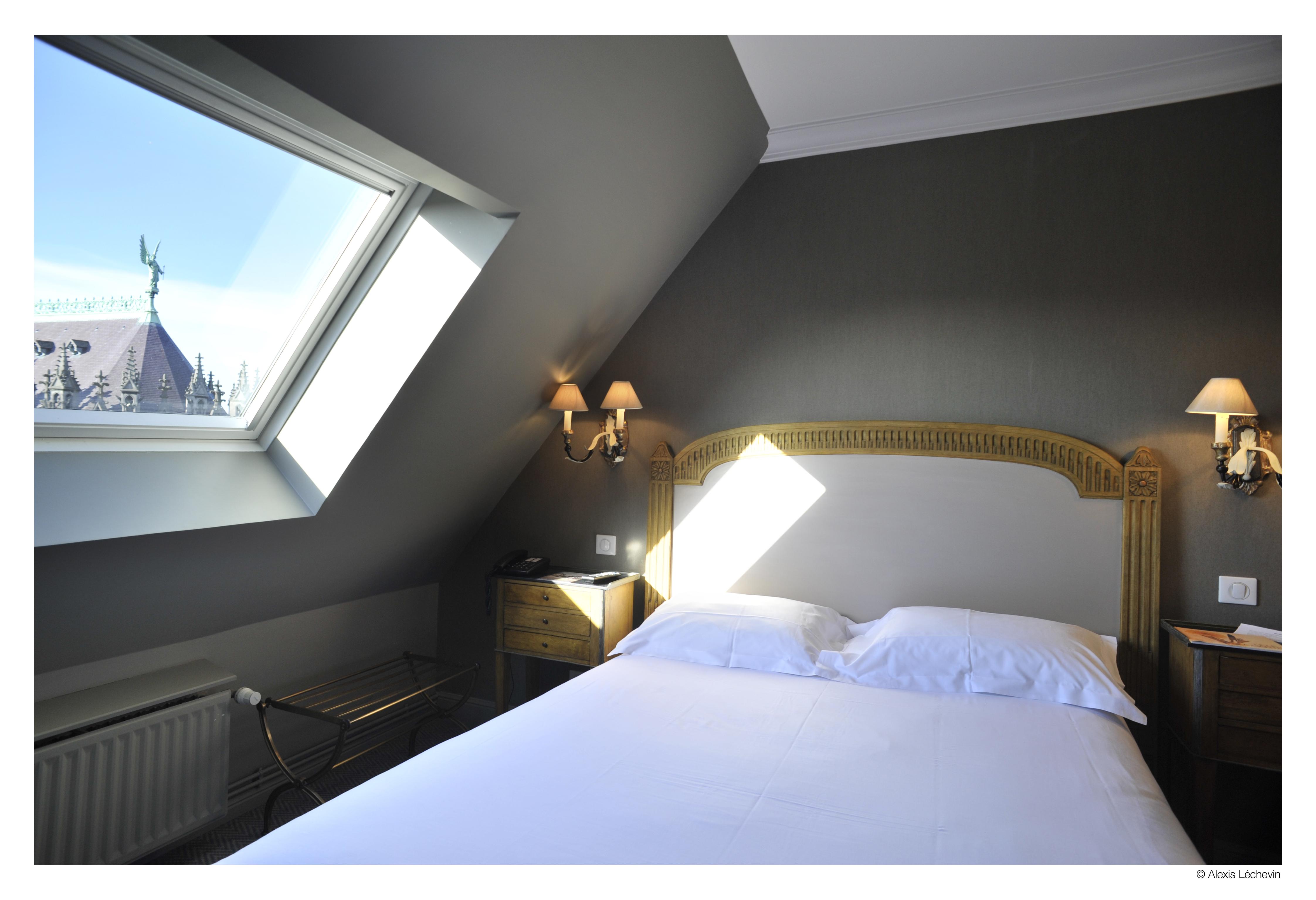 ליל Hotel De La Treille מראה חיצוני תמונה
