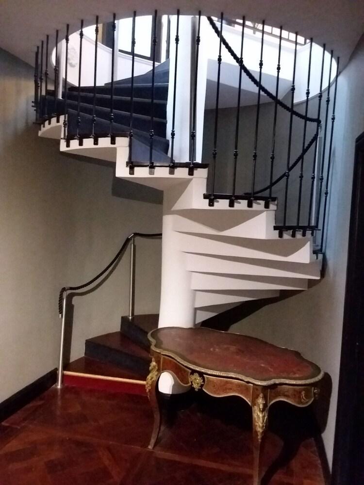ליל Hotel De La Treille מראה חיצוני תמונה