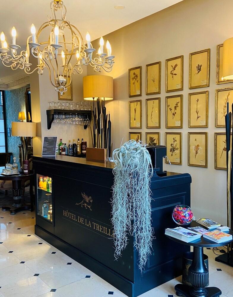 ליל Hotel De La Treille מראה חיצוני תמונה