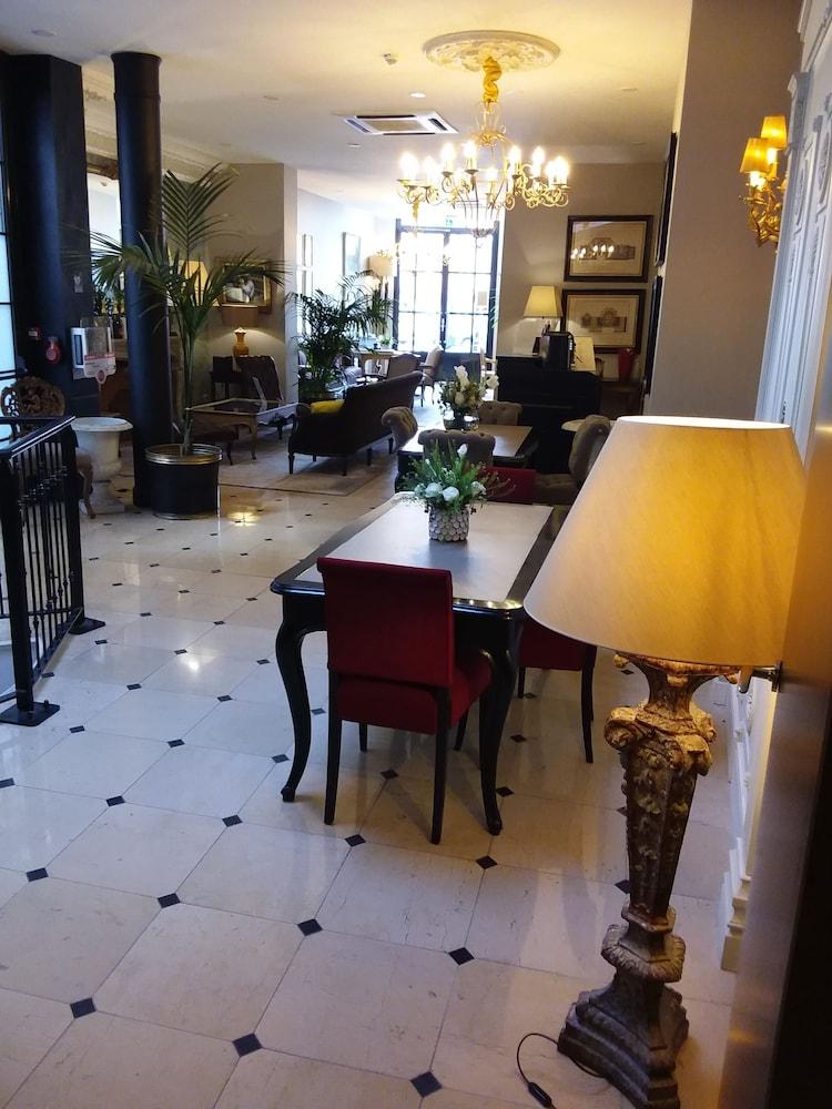 ליל Hotel De La Treille מראה חיצוני תמונה